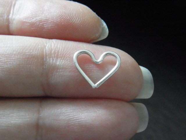 Sterling silver heart cartilage / tragus / rook / daith earring (1pc)