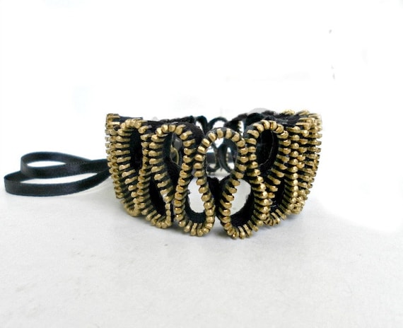 Bracelet Zipper design - black, Infinity Styles, vintage zipper - eco friendly, zipper art,recycled jewelry