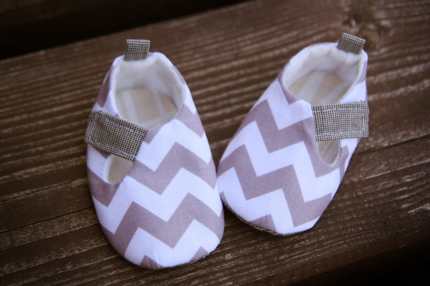 Baby boy shoes - grey white chevron booties loafers sneakers - boy flats slippers - infant crib booties - baby shower gift - photo prop