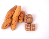 Doll House Miniature, Bread, Miniatures, French Bread, Mothers Day Gift For Girlfriend, Under 10, Doll House Decor, Teenie Toys,
