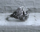 Stunning Vintage Art Deco Platinum Diamond Engagement Ring - 1.35ct.