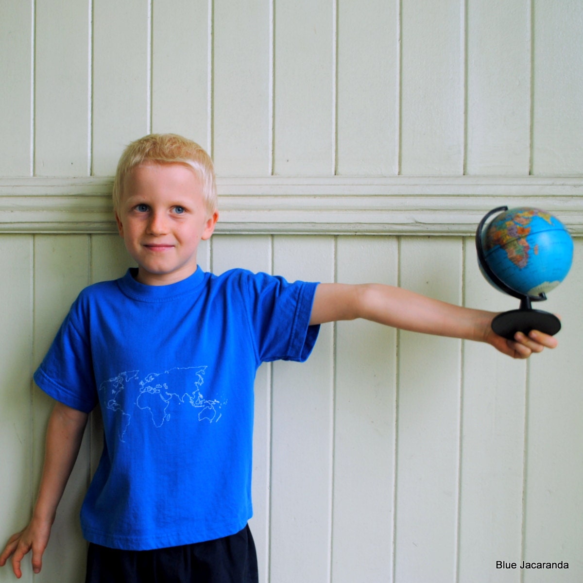 World Map Tshirt - Screenprint White on Blue - 3 to 5 years