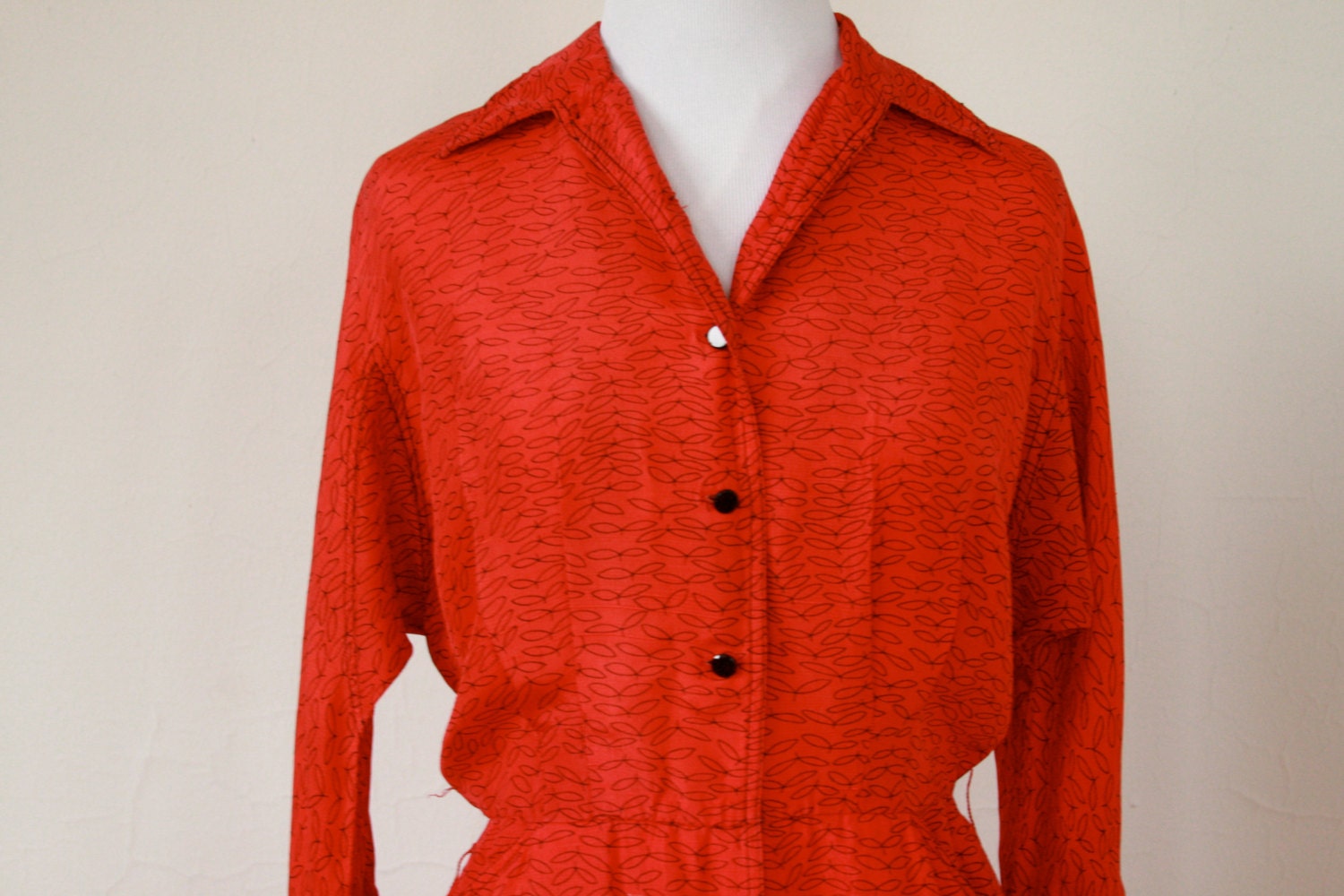 vintage 1950s red and black print dress