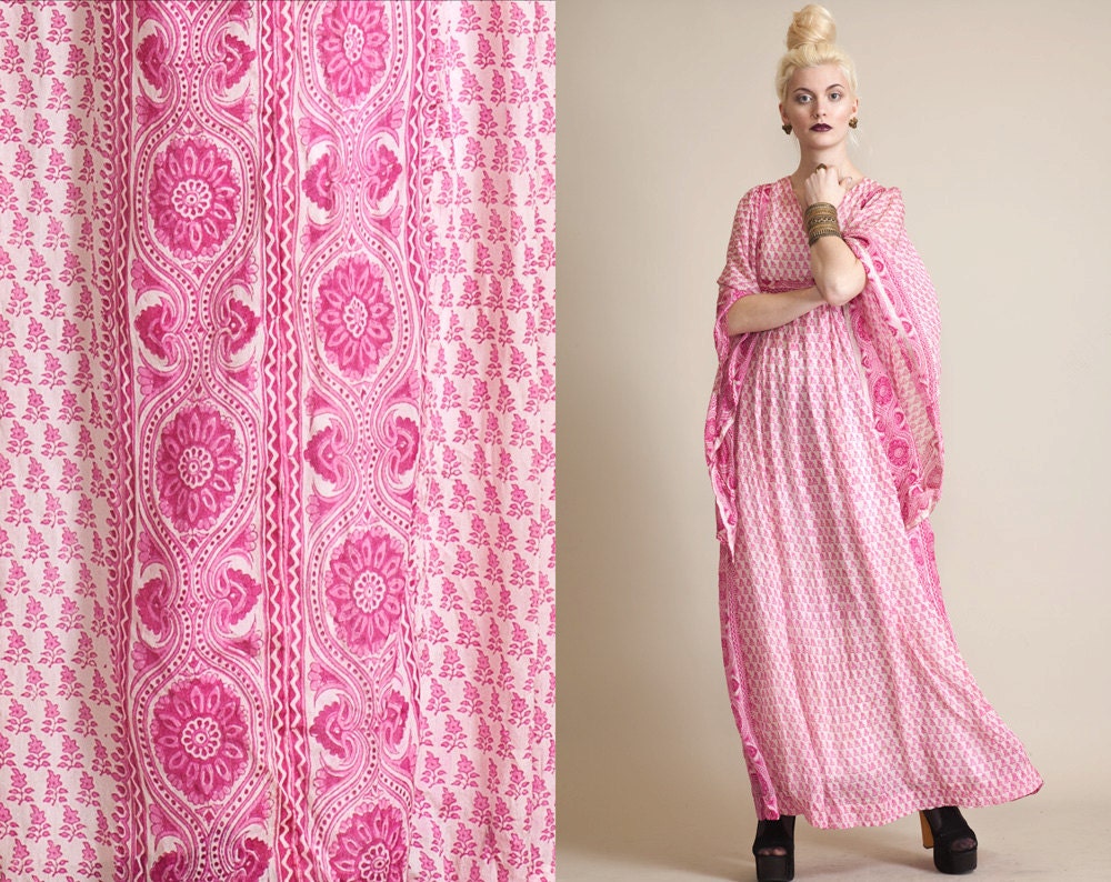 Stunning RARE SILK Print 70s Maxi Dress // Huge Bell Sleeves // Bohemian // Pink White