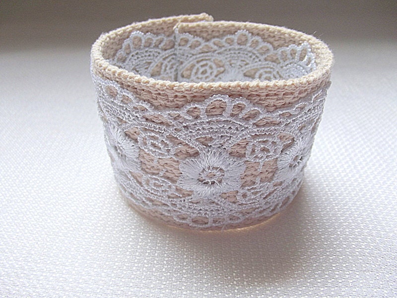 Lace Cuff, Cream Whtie Cuff, Fabric Cuff, Shabby Rustic Cuff