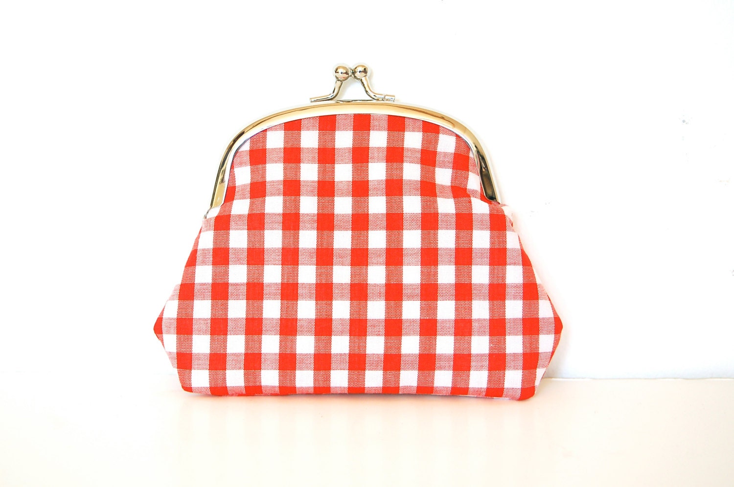 Coin Purse Clutch / Metal Frame / Vintage Red Gingham