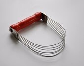 Vintage 1950s EKCO Red Wooden Handle Wood Pastry Dough Cutter kitchen utensil