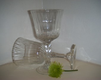 TEN (10) set of 10 beautiful vintage crystal wine glasses