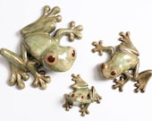 Set of 3 Tree frogs - green - Stoneware pottery