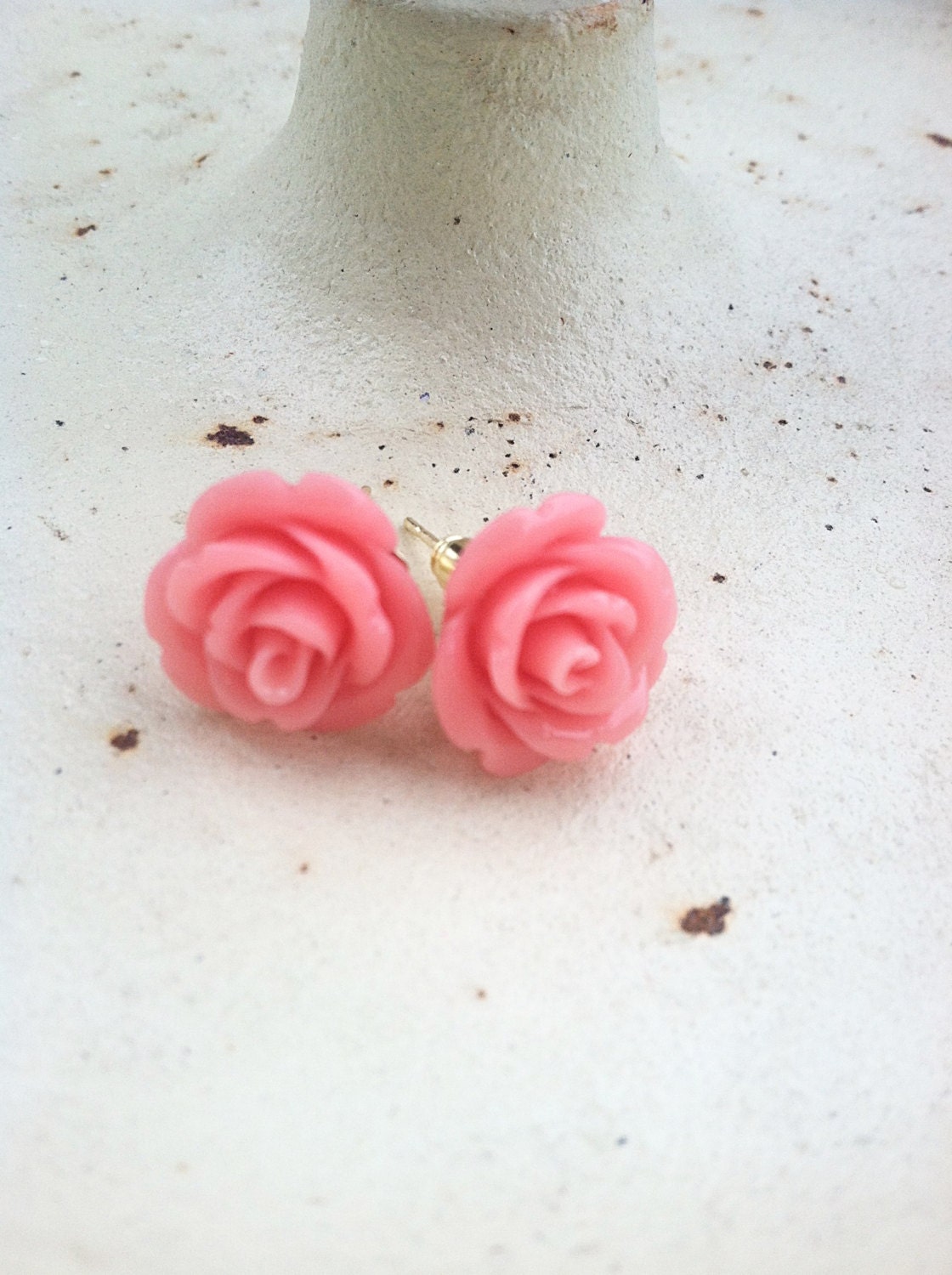 NO MORE CORAL Mini Rose Earrings Small Post Vintage Rose Earrings Resin Rose Earrings for Her Women's Fashion Jewelry