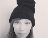 Plain Black Knitted Slouchy Bobble Pom Pom Hat. Unisex.