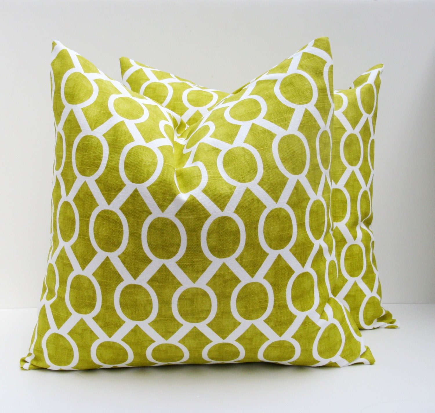 Green Pillow .Pillow Sets.Green Pillow Cover.Lime Green Pillow.16x16 inch.Housewares.Home Decor.Printed fabric on front and back
