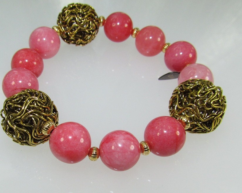 Pink Quartz and Twisted Wire Ball Stretch Bracelet