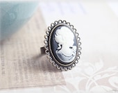 Black cameo ring,  adjustable cabochon cocktail antiqued brass toned vintage style jewelry - MacKenziesAttic