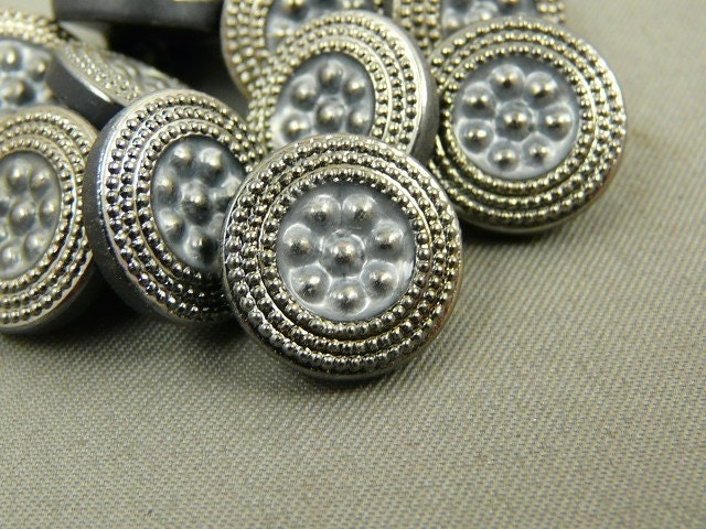Vintage Czech   Glass  Buttons    6 pcs  13mm   IVA 254