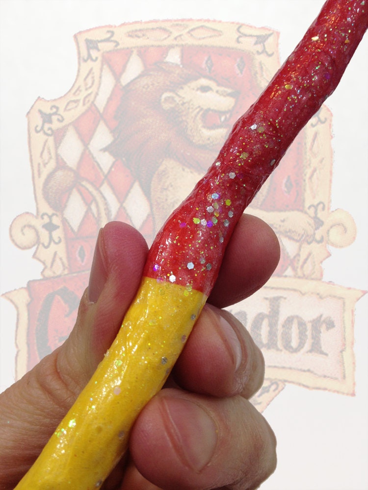 Gryffindor Magic Wand "Ten Points to Gryffindor" Wand No 699