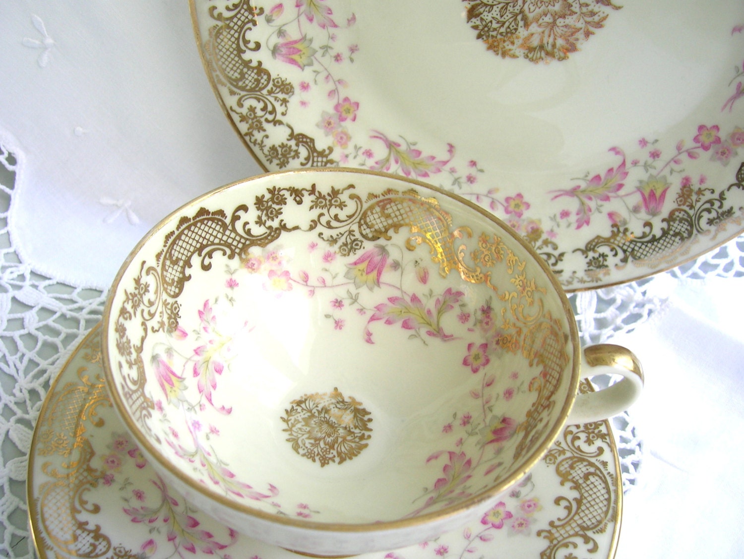 vintage tea cup, tea cup trio set, german porcelain, tea cups, tea trio, german teacup, floral tea cup, shabby chic, cottage chic