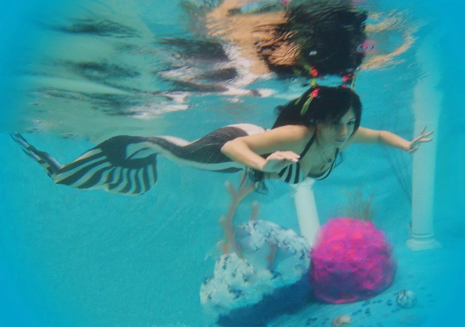Pro Custom Realistic Latex mermaid Tails