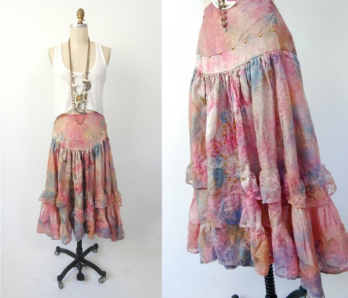Vintage 80's tie dye ombre boho gypsy skirt / lace satin studded hippie rocker / S M small medium