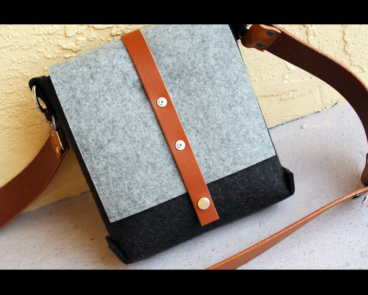 100% Industrial wool felt mini messenger bag - travel bag