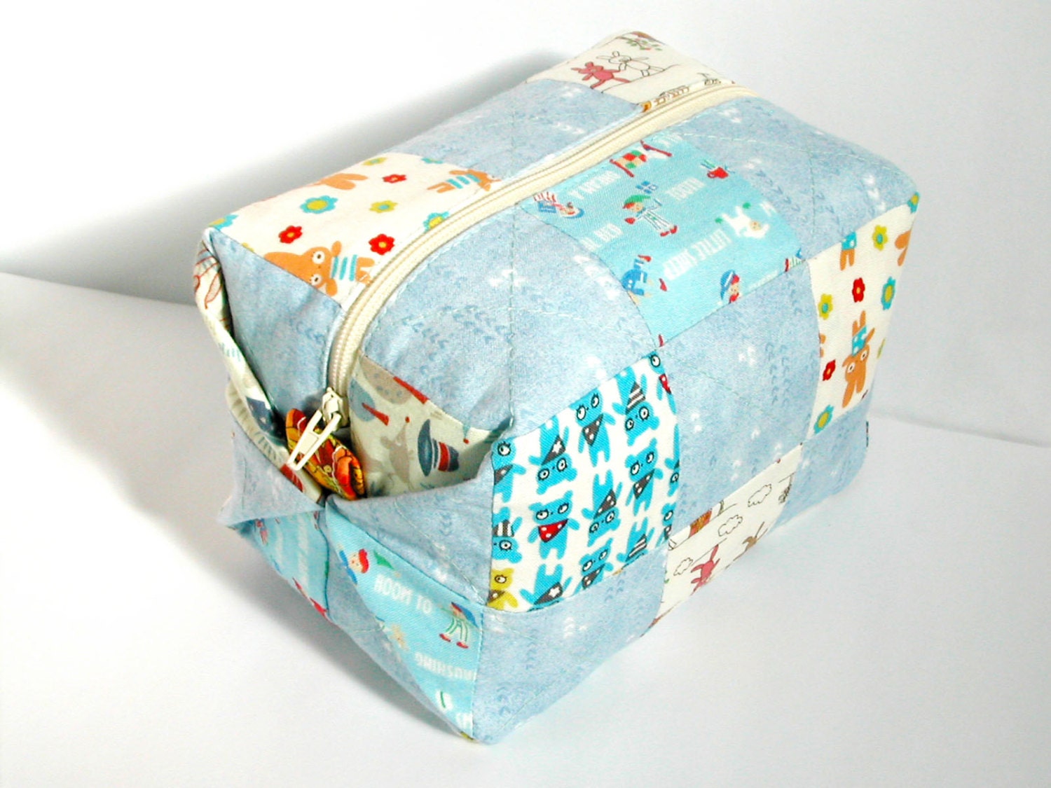 Kawaii print zipper purse / square purse