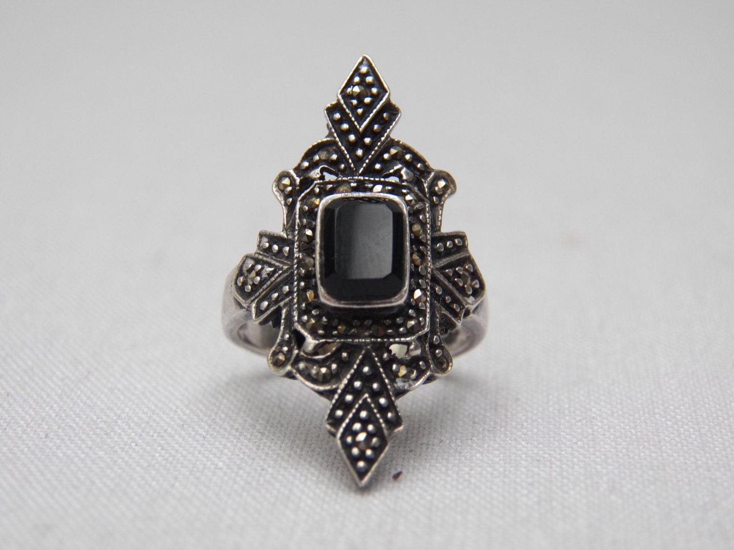 Stunning Art Decor Marcasite and Bezel Set Onyx Stone - Size 7 Sterling Silver Antique Ring - Markers Mark