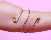 upper arm bracelet. Arm cuff. Upper arm band