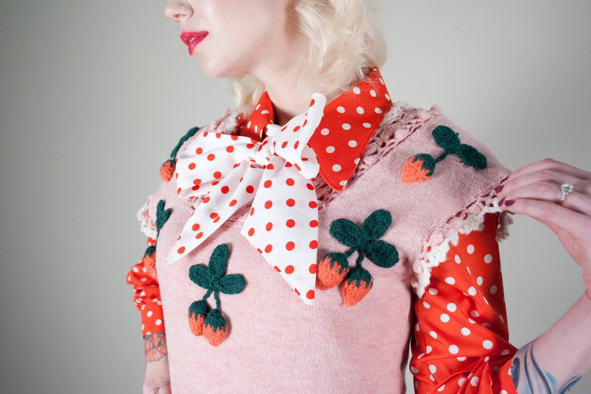 1950s Vtg Cap Sleeve Strawberry Sweater