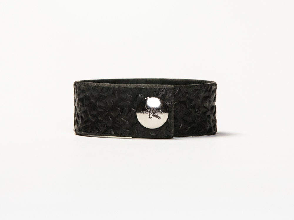 Leather Cuff  - Black Latigo - Embossed with Thorns - Nickel Fasteners - 1 Inch Wide
