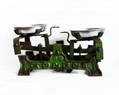 Vintage balance weight scales, GROCERY store jewelry shop, cast iron, INDUSTRIAL home decor, SHABBY green painted apothecary weighing tool
