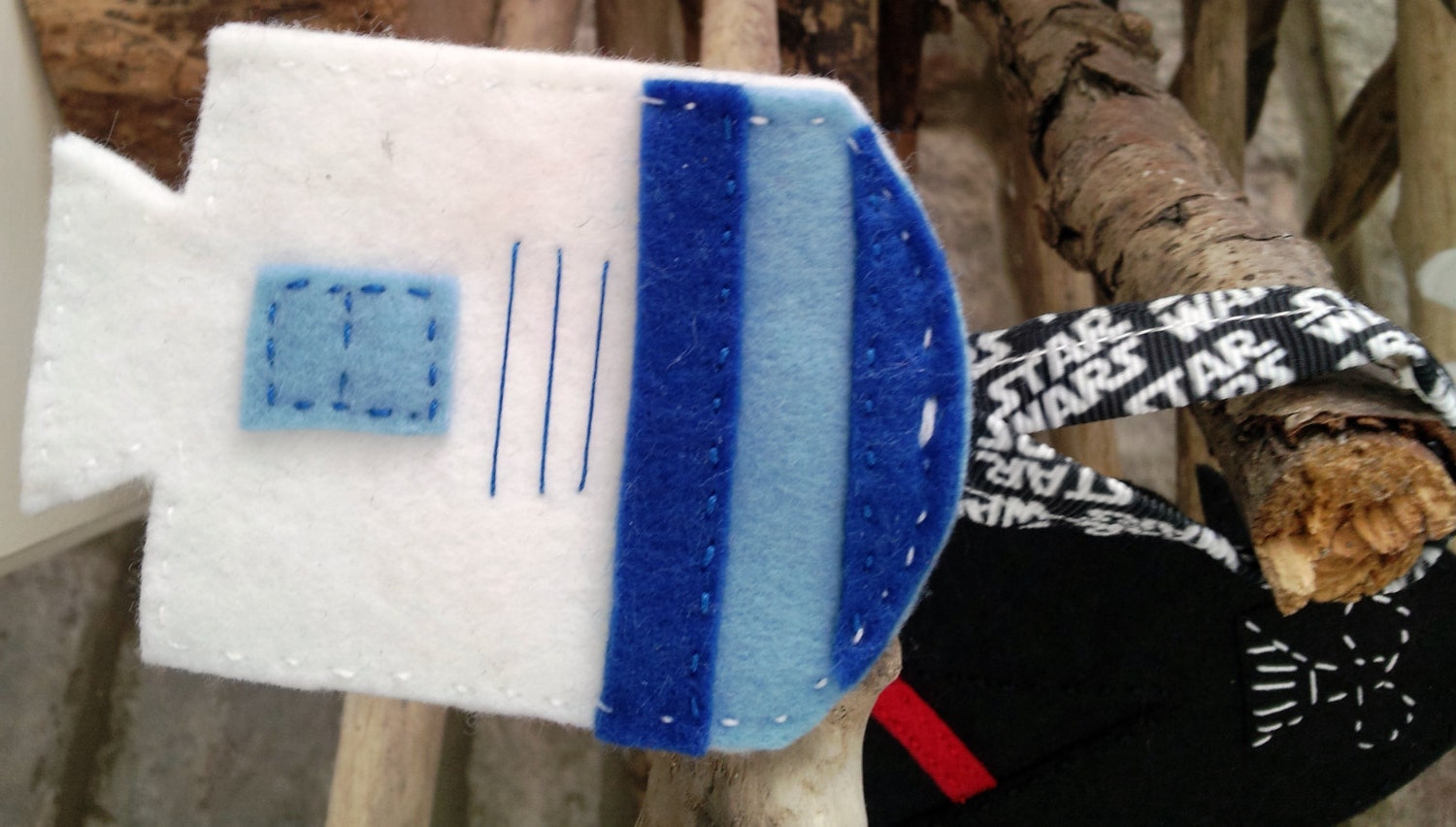 Star Wars R2D2, handmade felt with hanging ribbon for your Christmas tree or anywhere else