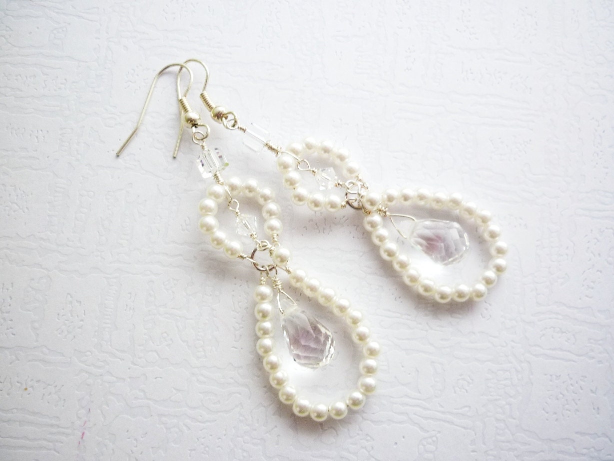 White Wedding Jewelry, Chandelier Pearl Bridal Earrings, Drop Clear Crystal, Mod Weddings, Free Shipping to EU, US, CAN