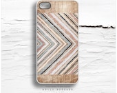 iPhone 4 and iPhone 4S case, Geometric Chevron on Wood iPhone case design, Stripe Pattern on Wood iPhone cover I8 - HelloNutcase