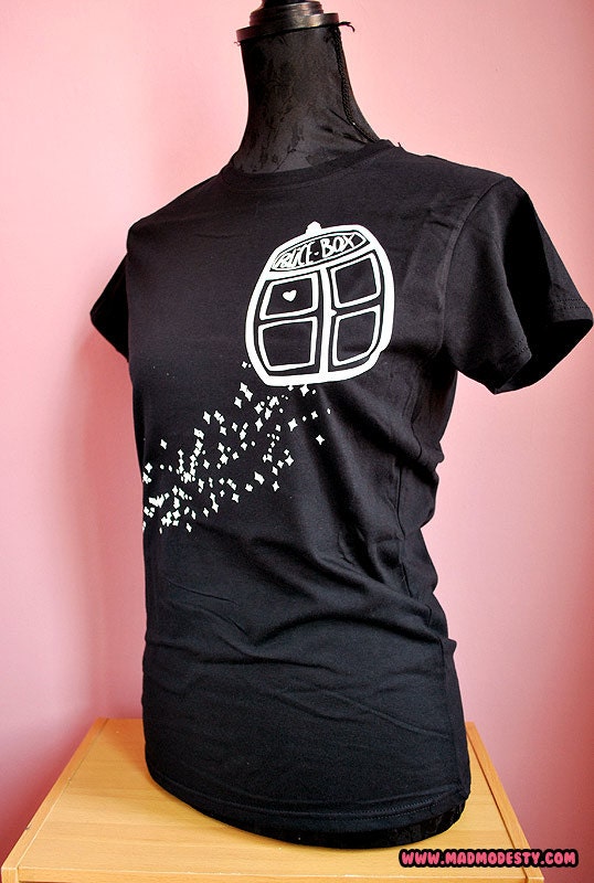 Doctor Who Tardis print ladies fitted T-shirt M / L