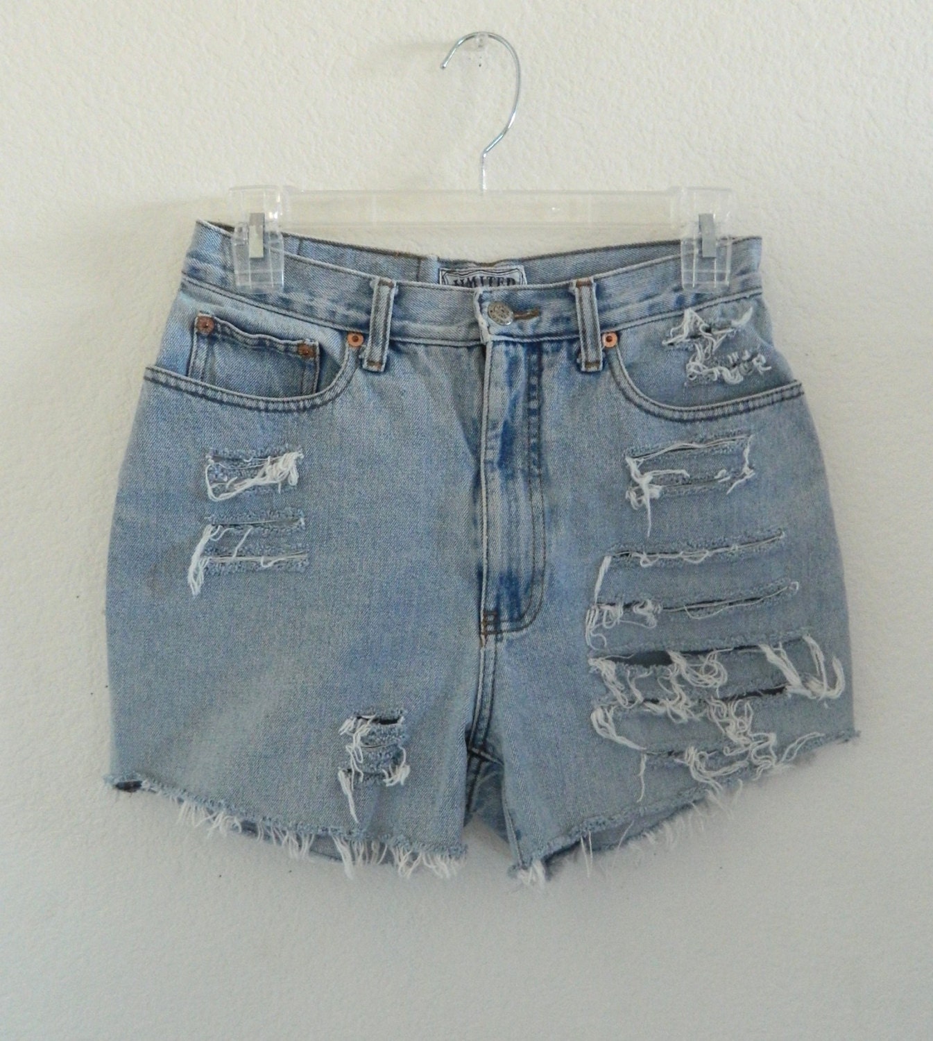 light wash frayed high waist shorts