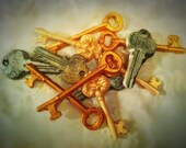 12 Assorted Antique Keys