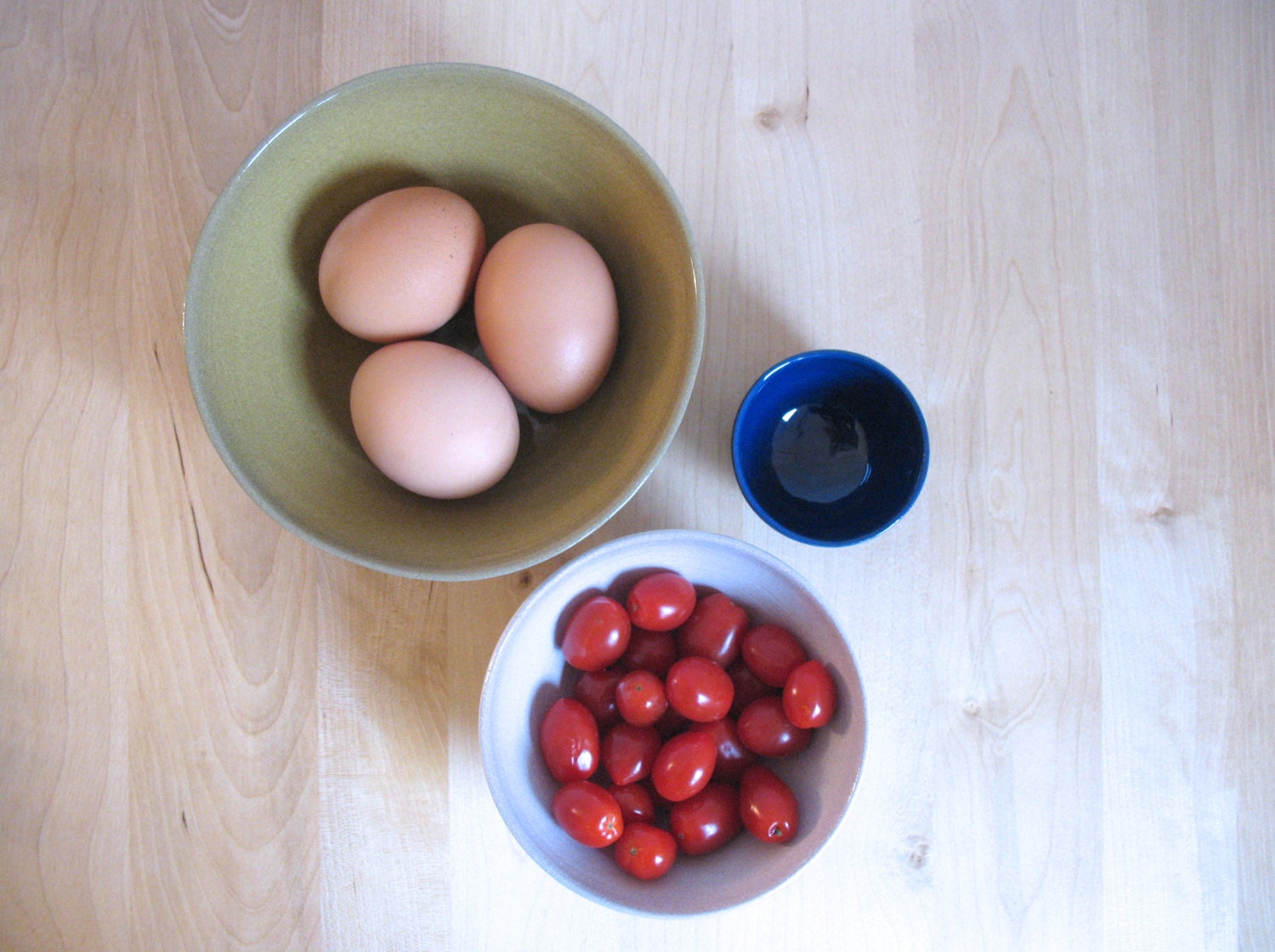 Ceramic nesting bowls in Mustard Blue and Bone white Food prep Kitchen servings - Ready to ship