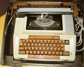 Smith Corona 'Coronamatic 1200'  - Mid-Century Electronics - Typewriter From 1978 - Tan With Brown Keys - Electric