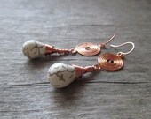 Copper wire earrings - white earrings - copper swirl earrings - dangle earrings - white turquoise - europeanstreetteam
