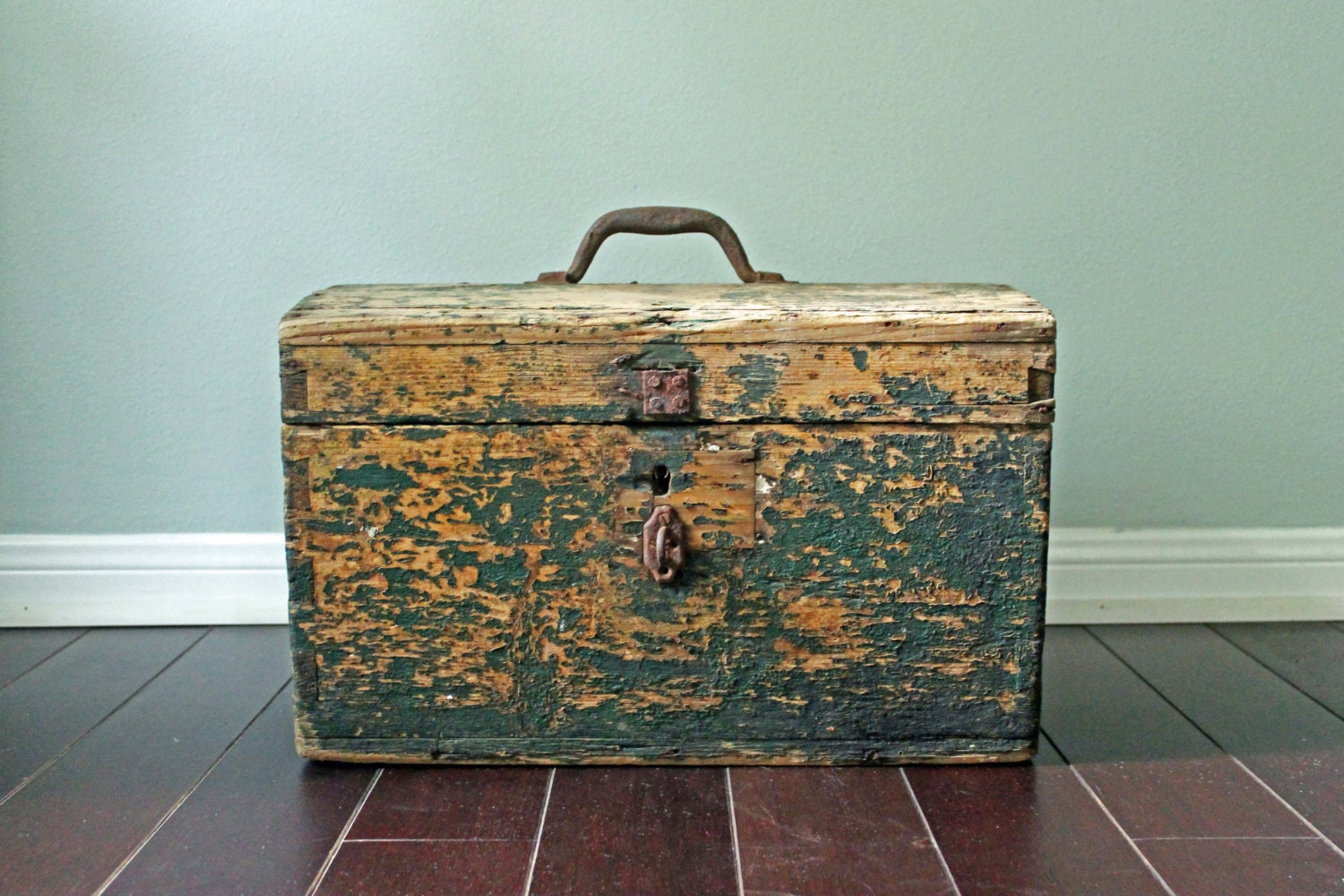 Vintage Rustic Chippy Paint Emerald Green Wood Box Houston Texas