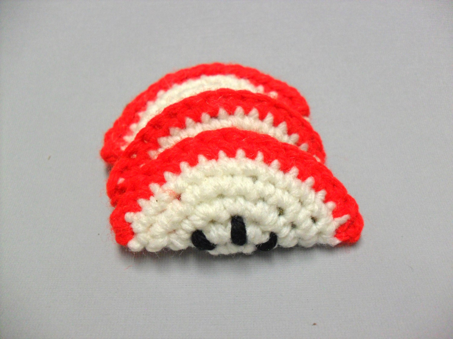 Catnip Cat toy Apple Slices, Crochet Cat toy, Unique Cat toy, Amigurumi Food - set of 3