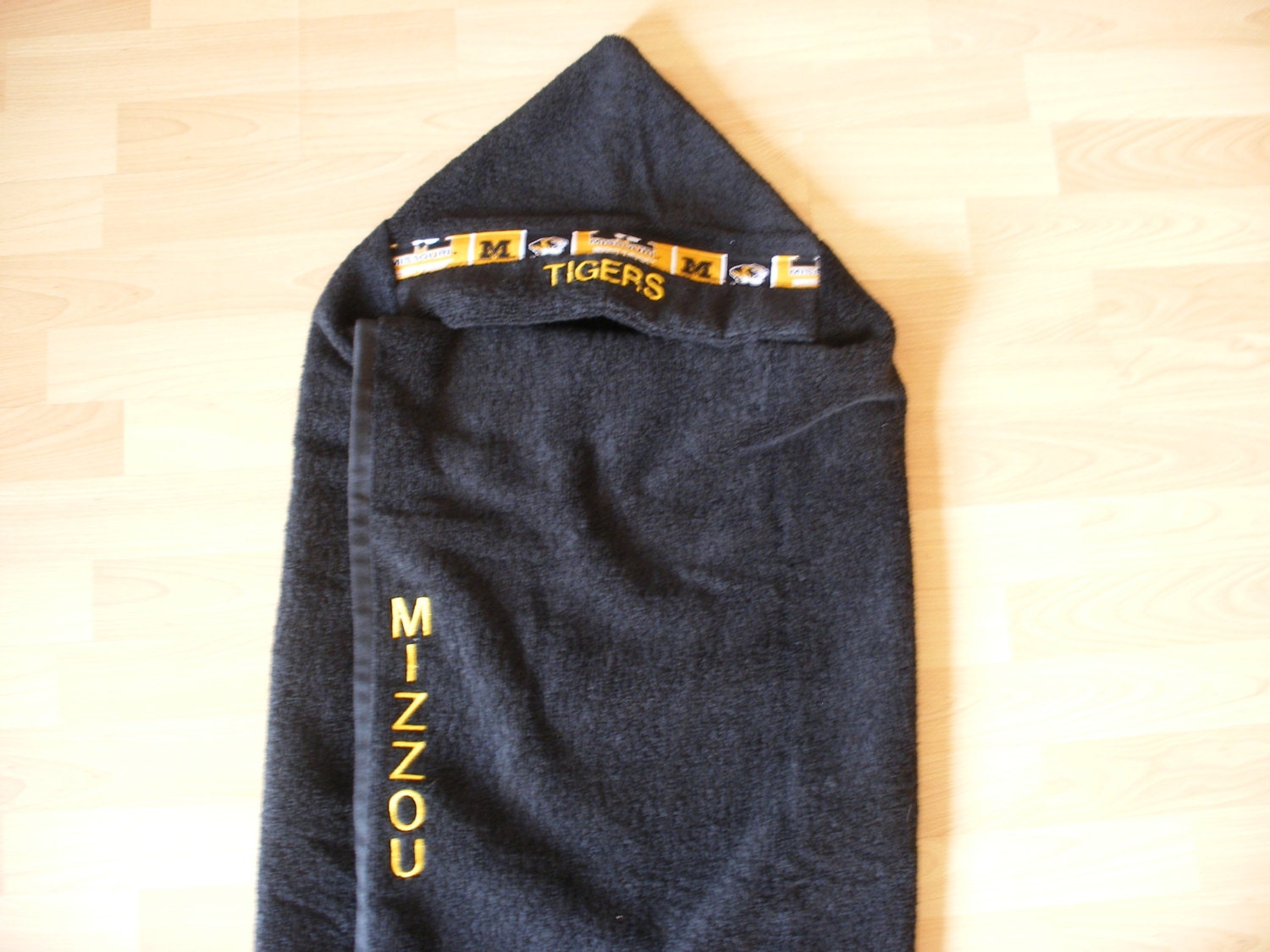 MIZZOU Tigers Full Size Hooded Bath Towel