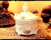 Enchanting porcelain flaming heart keepsake box with filigree rose bouquet design - English auction prize.