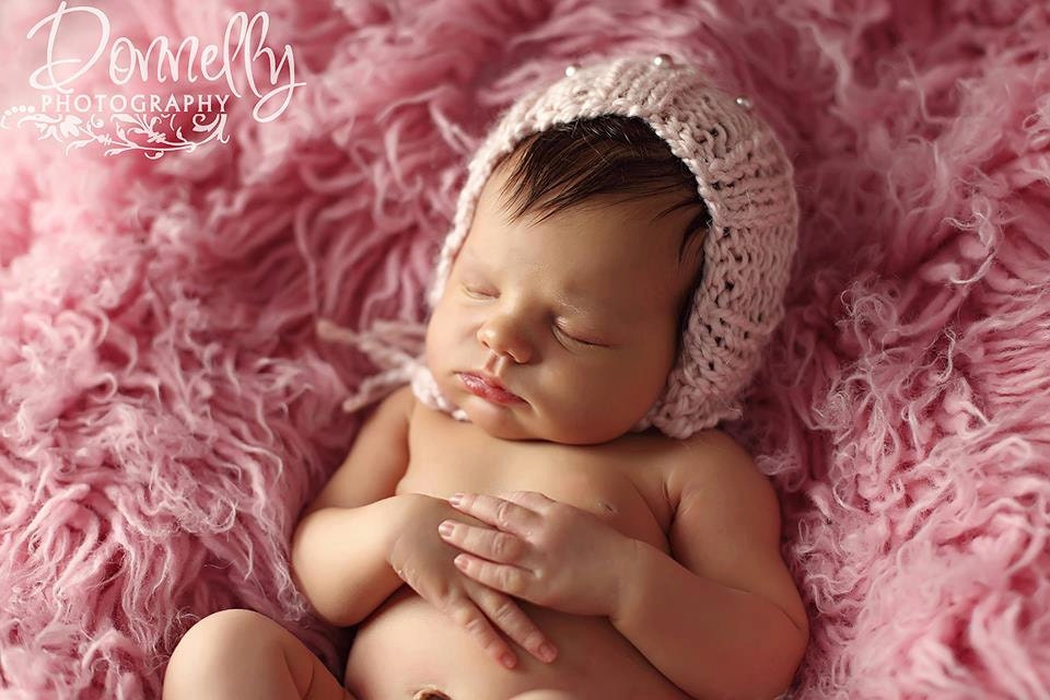 Baby girl hat, knit baby bonnet, newborn photo prop,baby photo prop