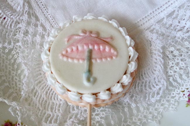 Sandwich Cookie Fondant Cupcake Pick, Mini Cake Topper - Stamped Umbrella