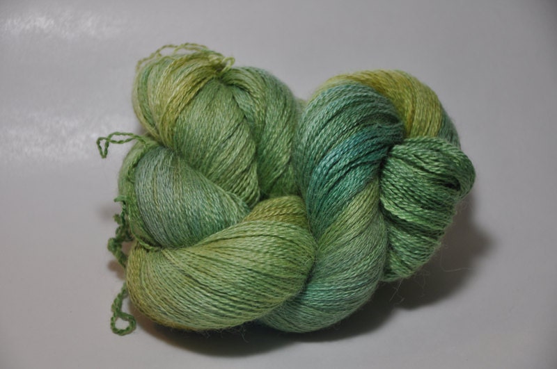 Bijou 2 ply lace - Lettuce