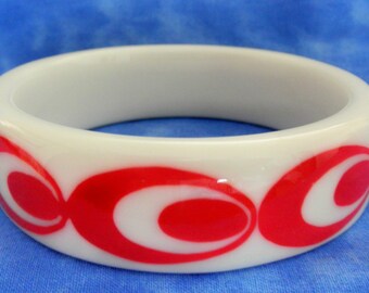 Vintage Red White RETRO MOD Circle Dot BANGLE Bracelet