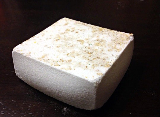 Oatmeal, Milk & Honey Bubbling Bath Bomb - One 4.5 oz Foaming Bath Bomb/Fizzie
