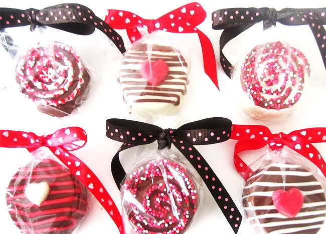 1 Dozen (12) Chocolate Covered Oreo Cookies With Hearts and Spiral Glitter. Perfect  for Birthday's, Wedding, Bridal Parties Favors