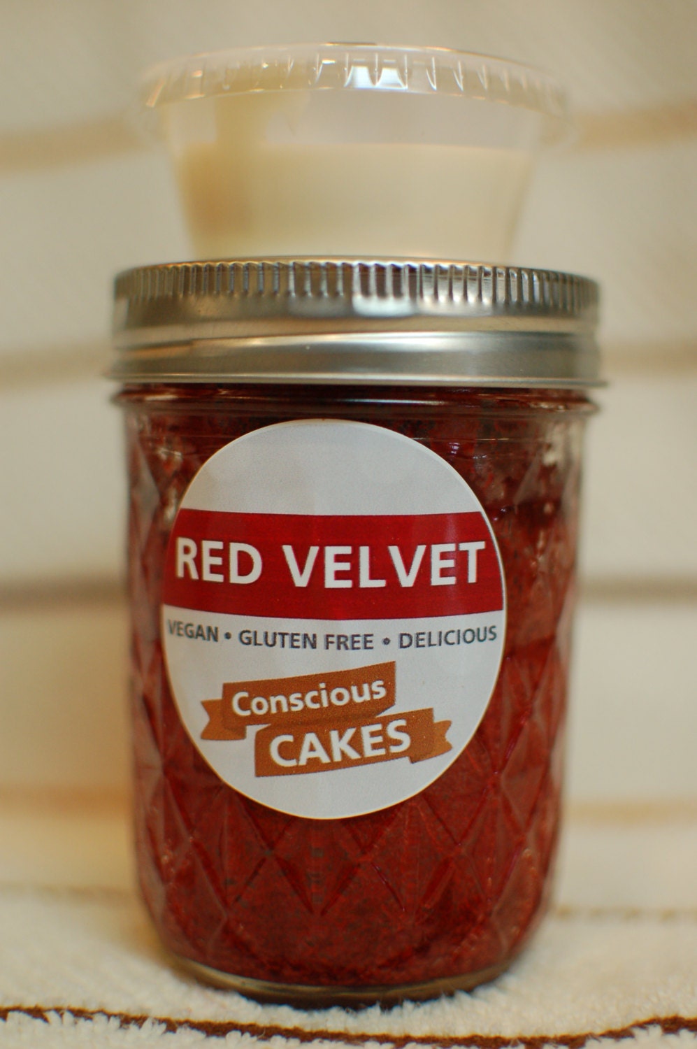 Half Pint Vegan, Gluten Free Red Velvet Cupcake Jar